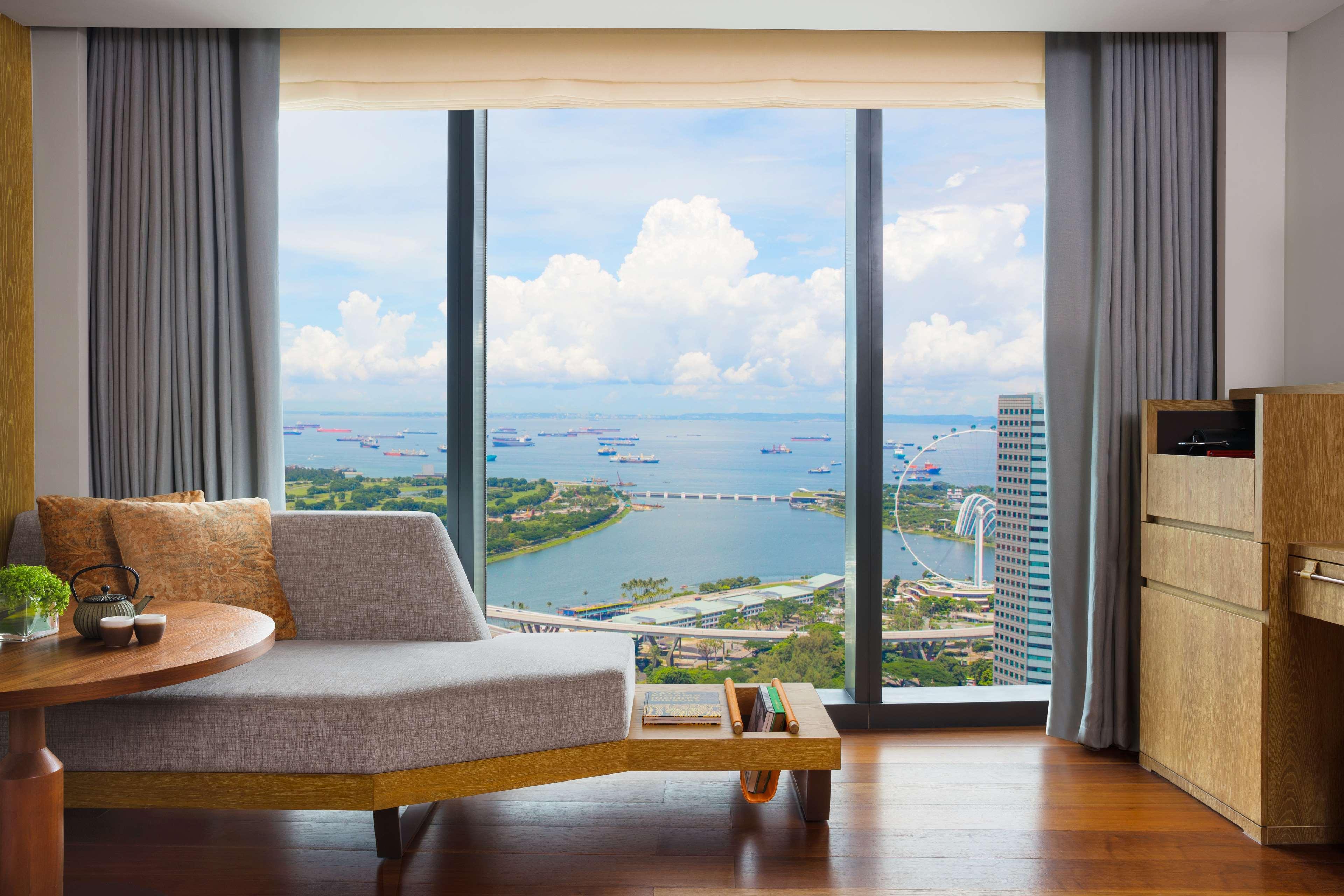 Andaz Singapore, By Hyatt Dış mekan fotoğraf View from a bedroom